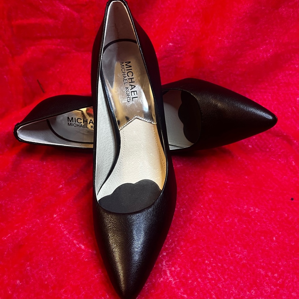 Michael Kors Black Pointed Heels